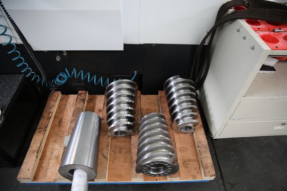 Good price 전산화한 JSW 쌍둥이 나사 압출기 기계는 가공된 나사 성분 PVC를 분해합니다 온라인으로