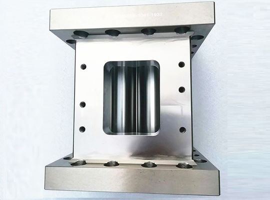 Good price Toshiba TEM58SS HIP 합금 강선을 위한 58mm 압출기 기계 부속 배럴 온라인으로